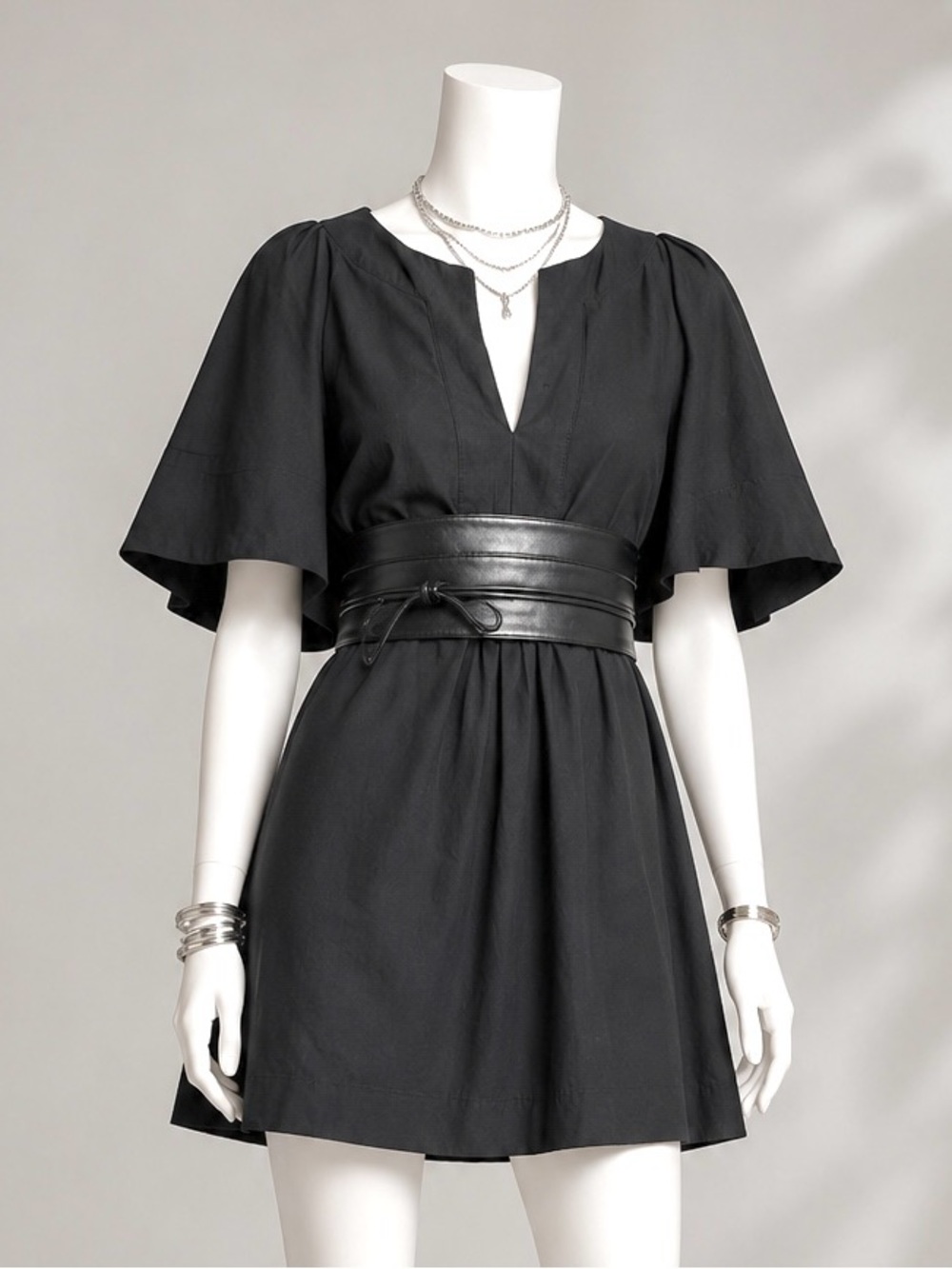 Tuckernuck Pomander Place Finley Dress S Black Cotton Flutter Sleeve